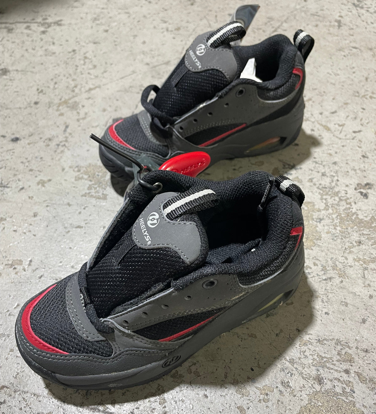 Heelys Slide Youth Skate Shoes - Charcoal/Black/Red/Light Gray