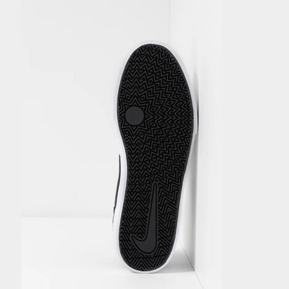 Nike Shoes SB Chron SLR - Black/White