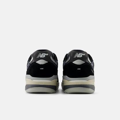 New Balance Shoes Numeric Andrew Reynolds 933 - Black/Eclipse